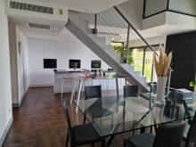 Un espace optimisé même avec la présence d'un escalier